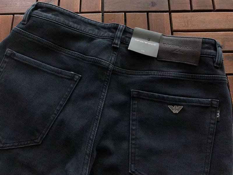 E P R A M N Jeans 8