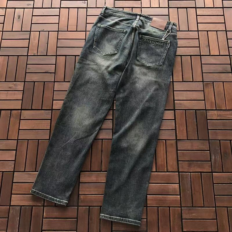 B L Ia A Jeans · 5