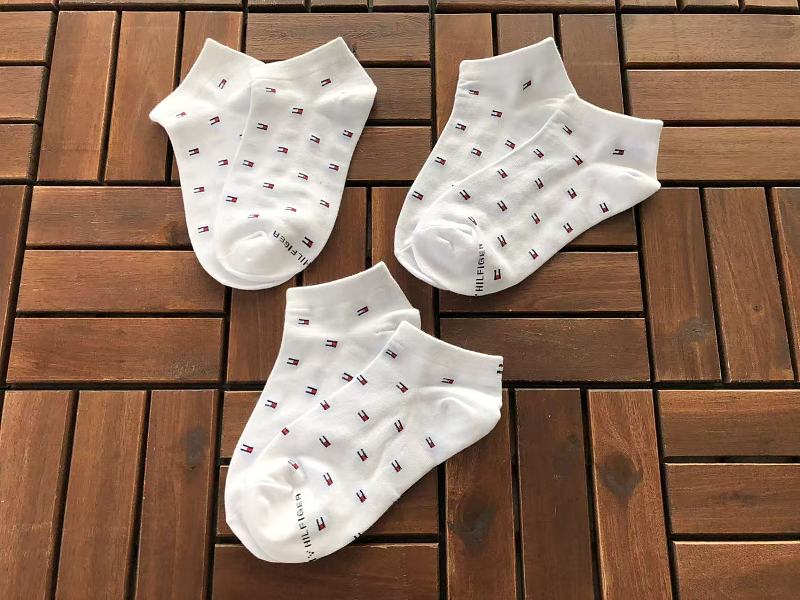 T H R Socks 3
