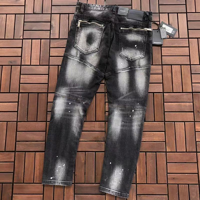 D Q R D2 Jeans · 3
