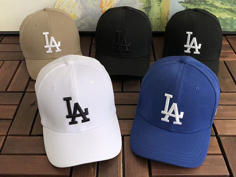 Mlb & N W E A Cap · 4