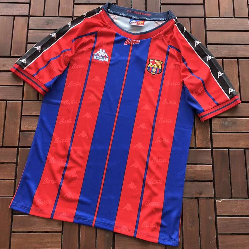 Football T-shirt · 4
