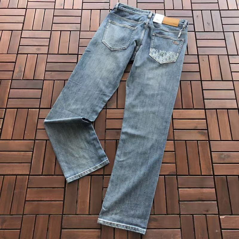 D O Jeans · 5