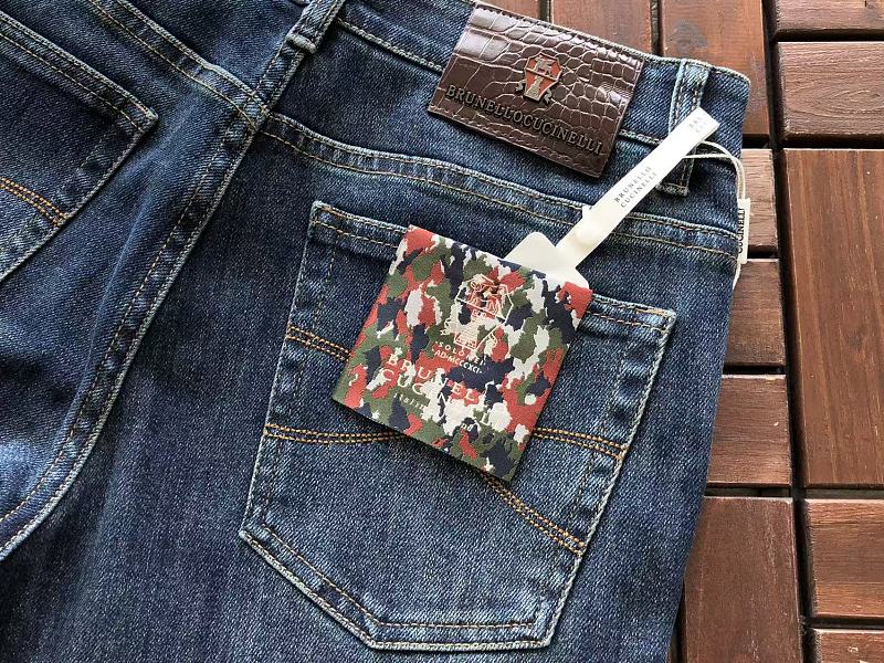 Br N L O C Ci L I Jeans · 6