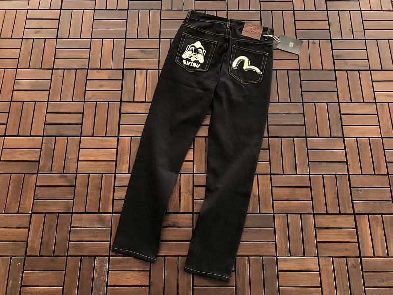 Evisu Jeans · 4