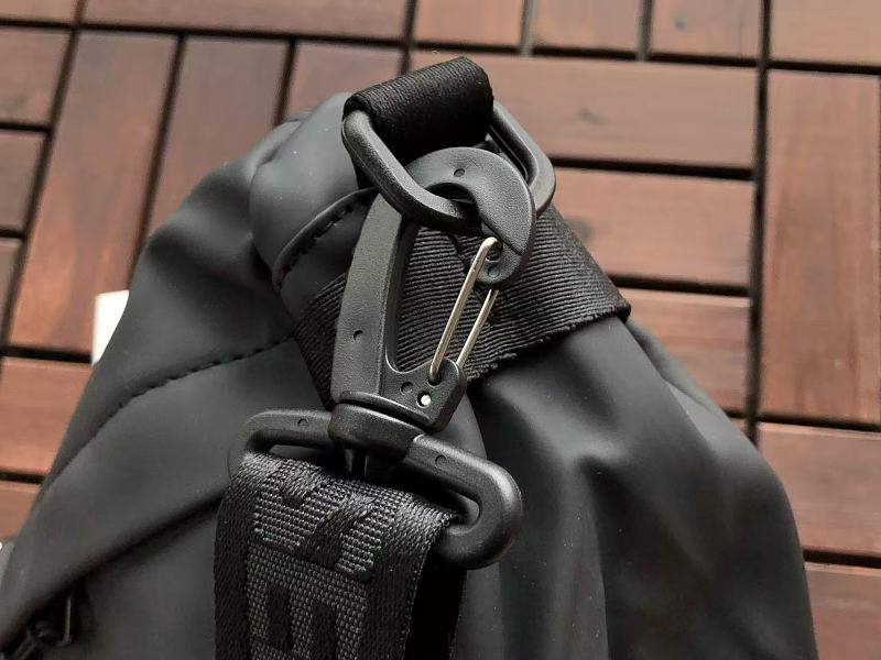 Essentials Bag 11