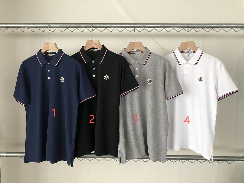 M R T-shirt