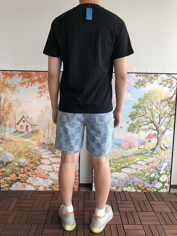 Undefeated T-shirt · 5