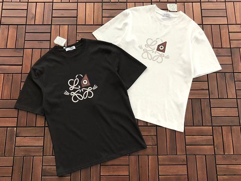 L E T-shirt · 6