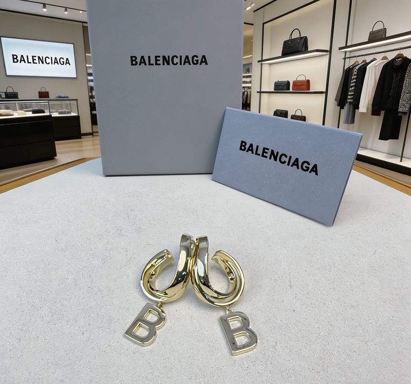 B L Ia A Jewelry · 3
