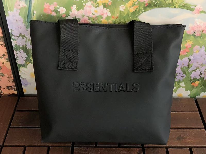 Essentials Bag · 2