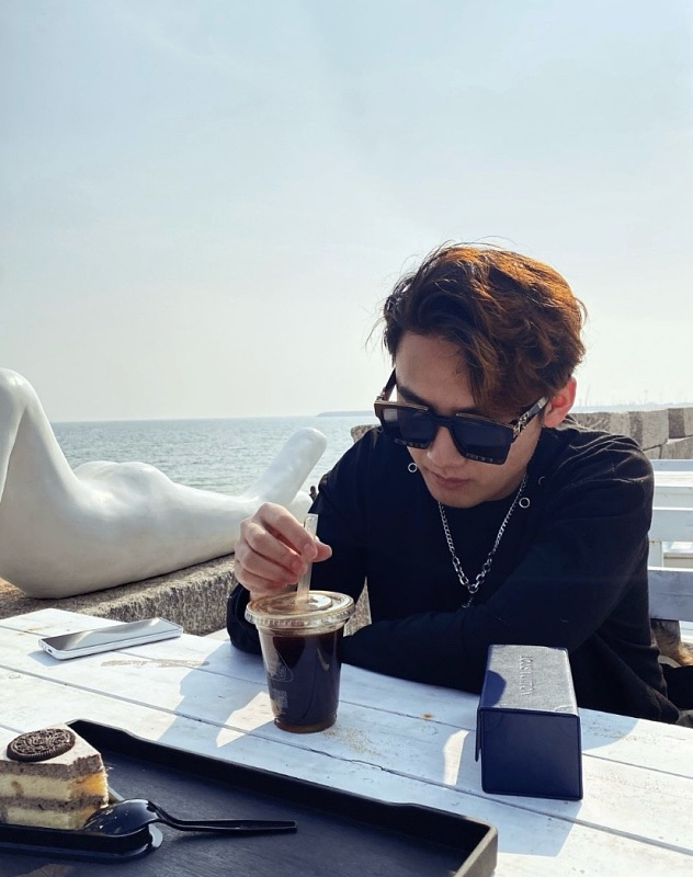 L Sunglasses 8
