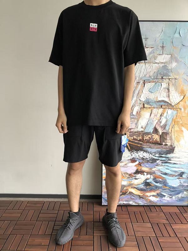 Gi En H T-shirt · 3