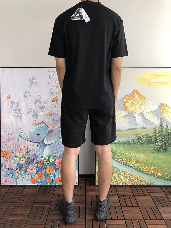 P La E T-shirt · 5