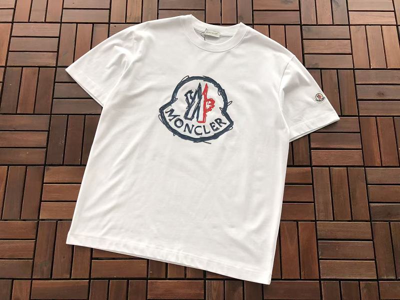 M R T-shirt 8