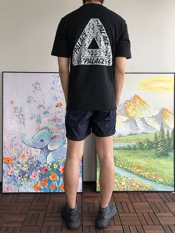 P La E T-shirt · 5