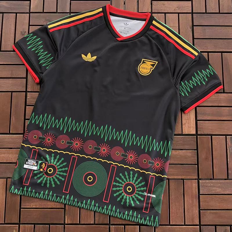 Football T-shirt · 4