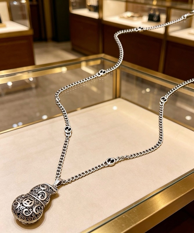 G C I Jewelry · 3