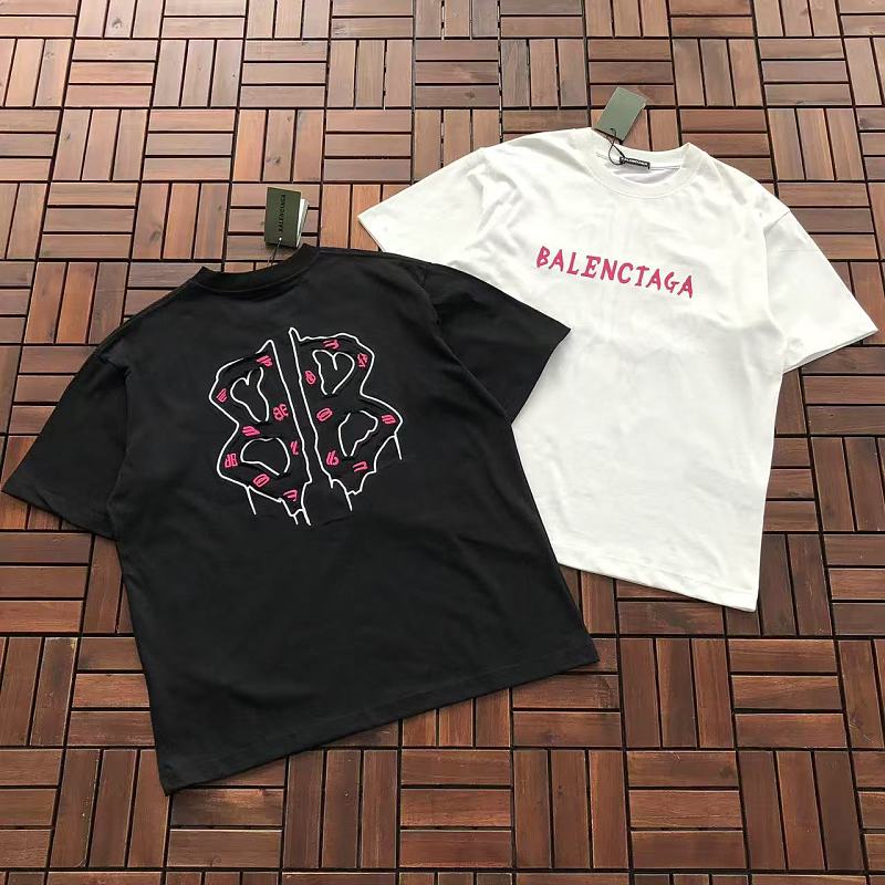 B L Ia A T-shirt · 5