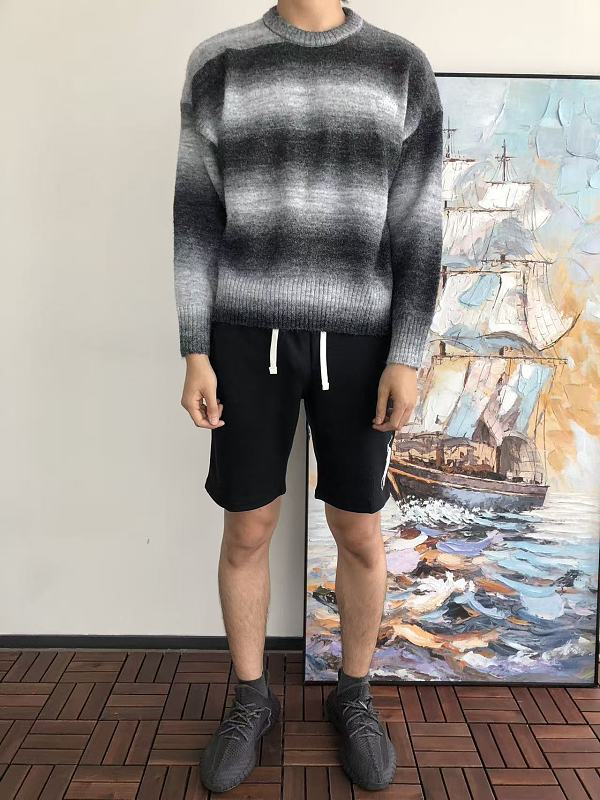 St S Y Sweater · 3
