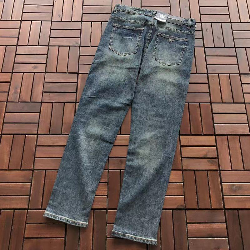 E P R A M N Jeans · 5