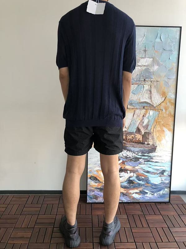 Br N L O C Ci L I T-shirt Sweater · 5