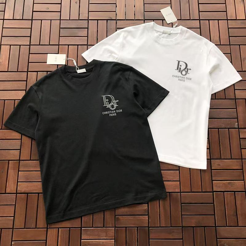 D O T-shirt · 5