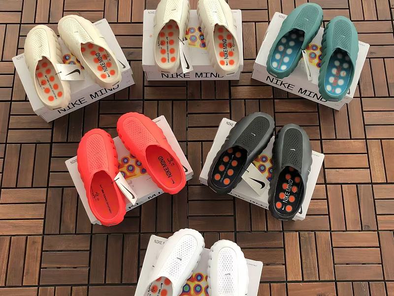 Nike Slippers 6