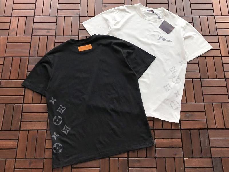 L T-shirt · 6