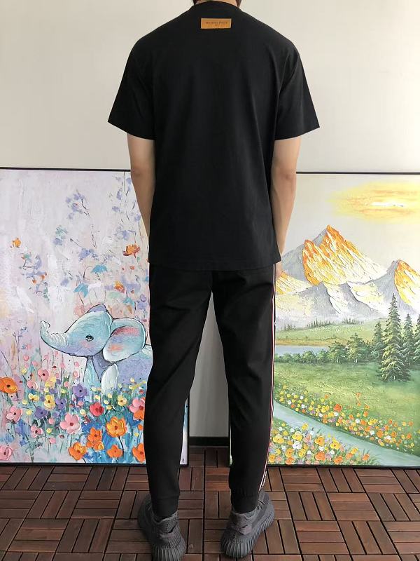 L T-shirt 4
