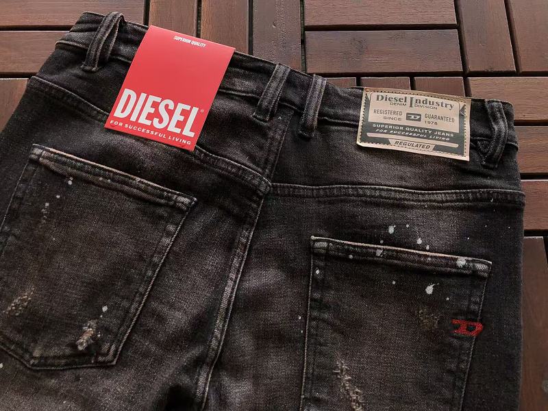 D E E Jeans · 6