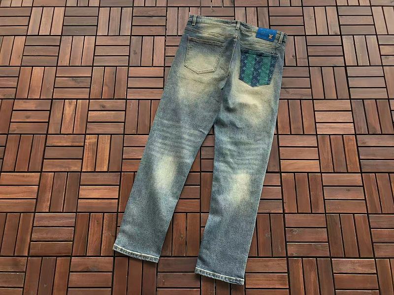 L Jeans · 6