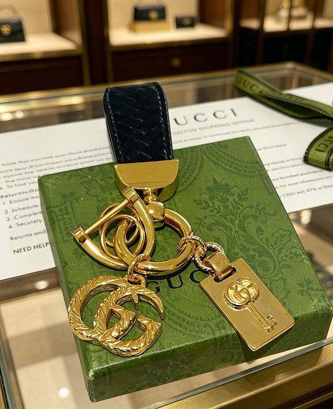 G C I Jewelry · 4
