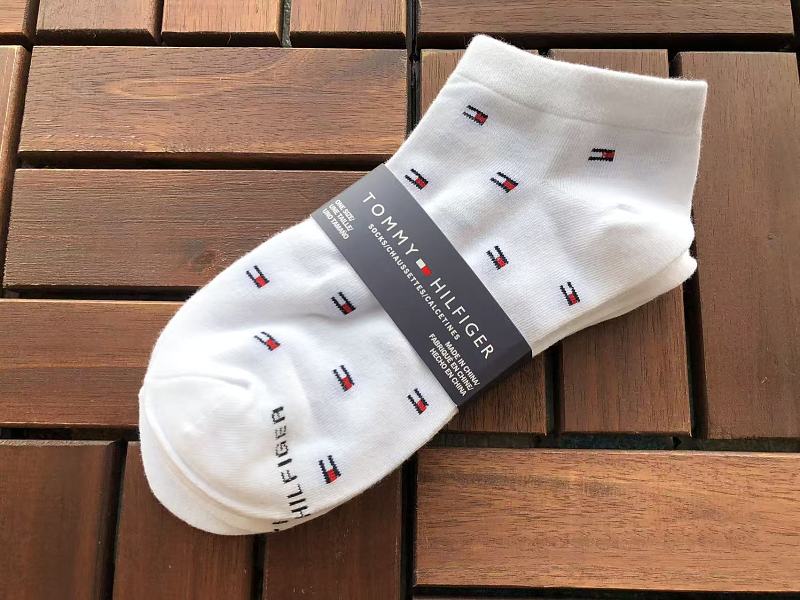 T H R Socks 11