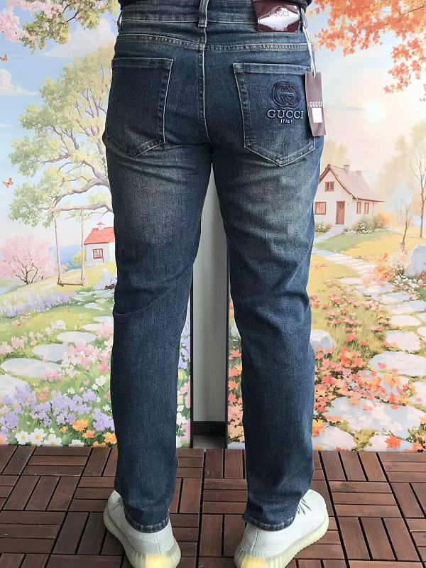 G C I Jeans · 4