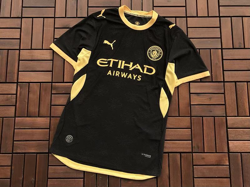 Football T-shirt · 5