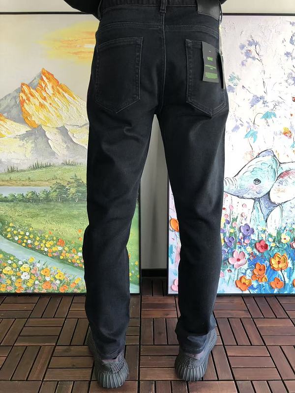 H G B S Jeans · 4