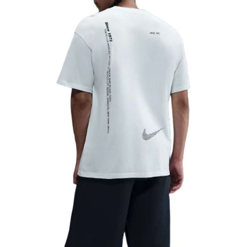 Nike T-shirt 8
