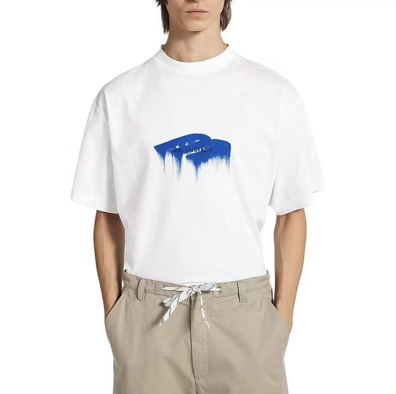 B L Ia A T-shirt · 3