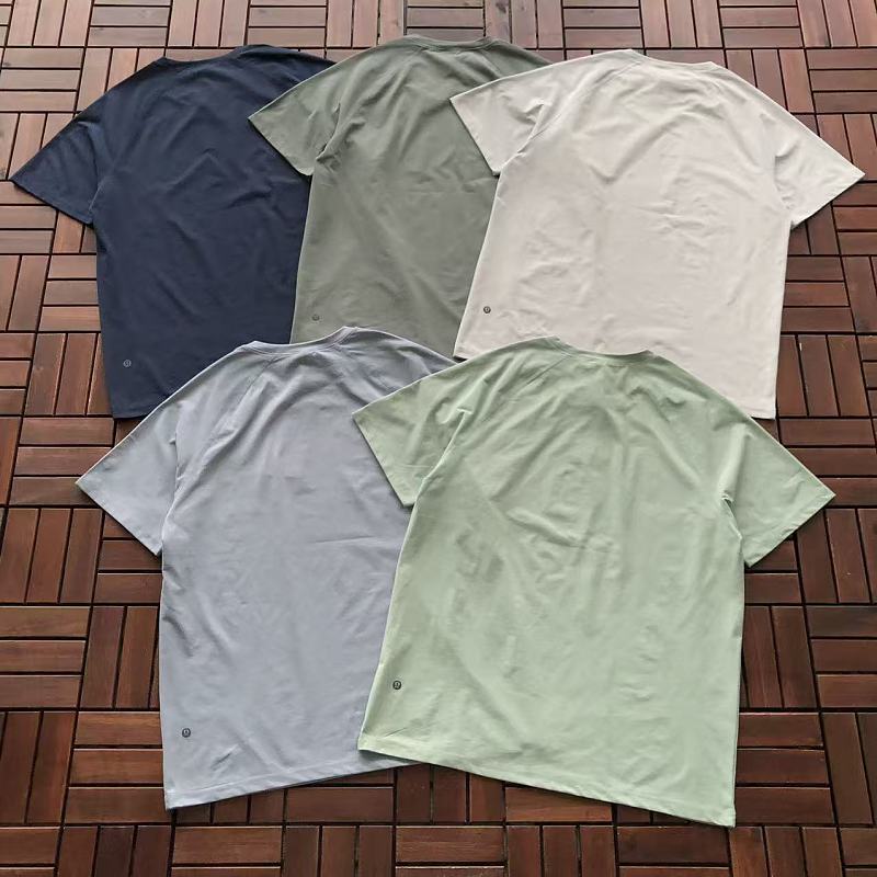 L Ul M N T-shirt · 6