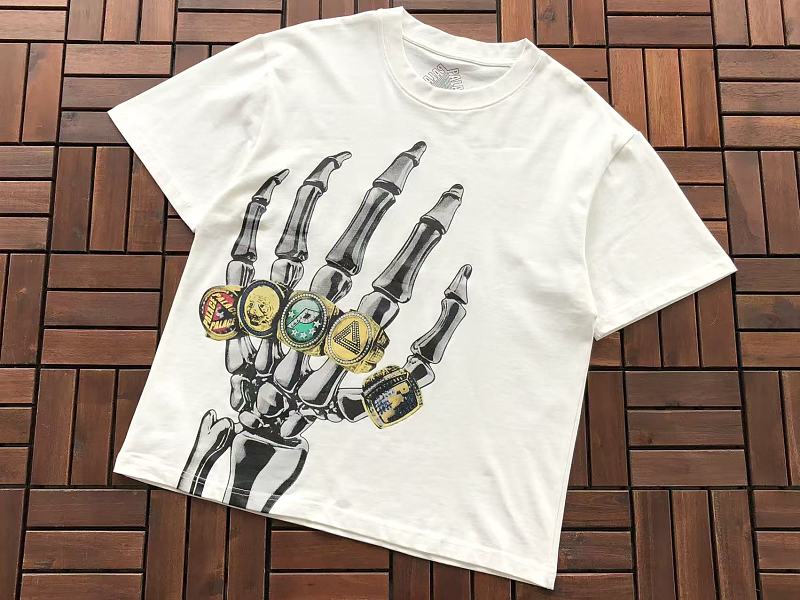 P La E T-shirt 8