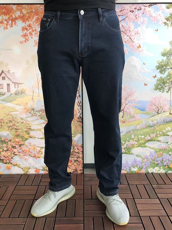 L O P A A Jeans · 3