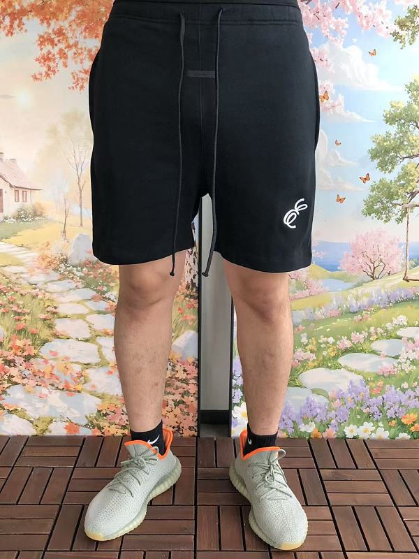 Essentials Shorts 4