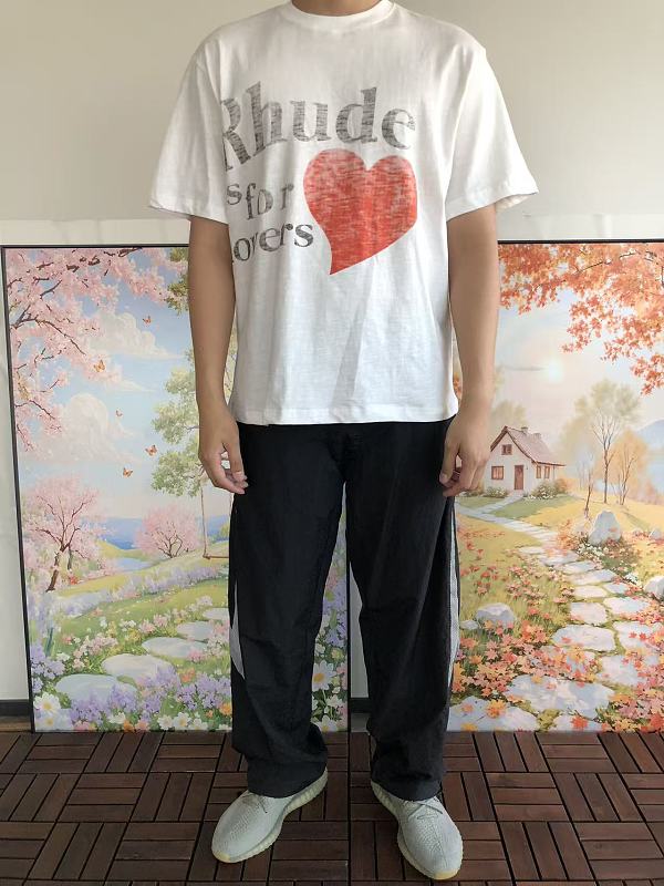 R U E T-shirt · 4