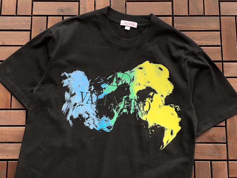 Valentino T-shirt 11