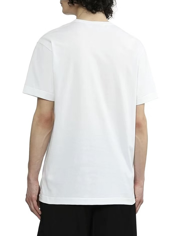 Comme des Garcons T-shirt · 4