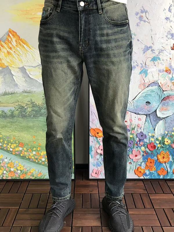 D O Jeans · 3