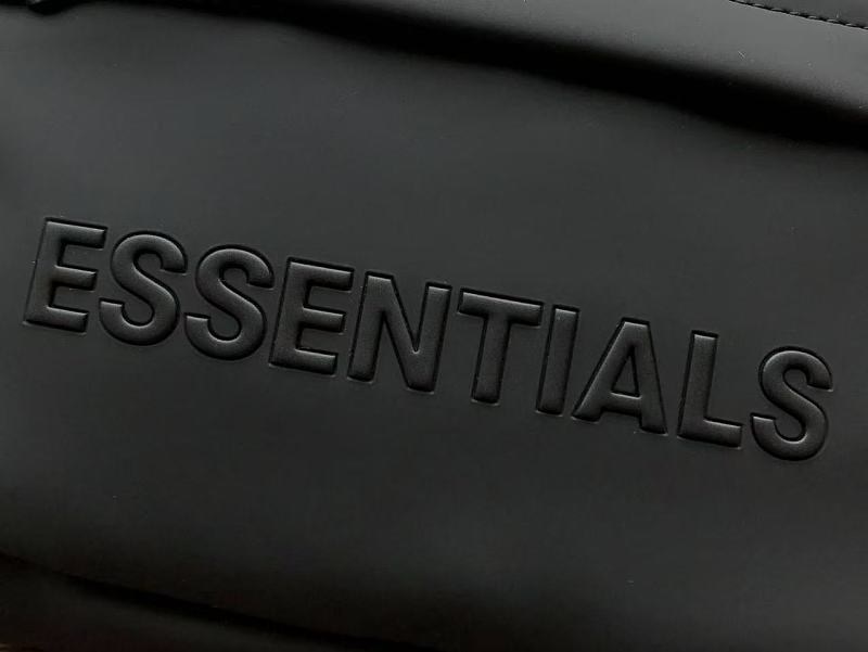 Essentials Bag 10
