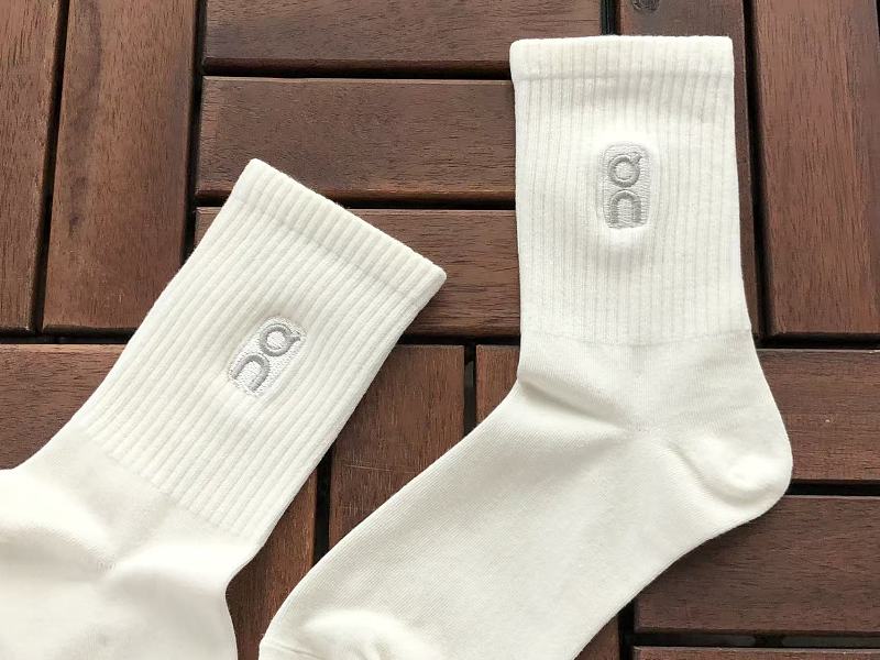 On Ru I G Socks 8
