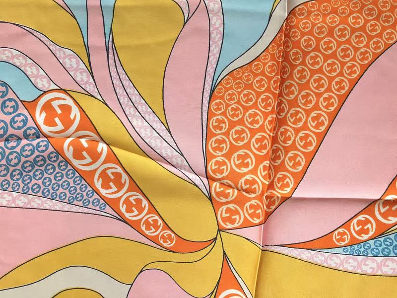 G C I Scarf · 6